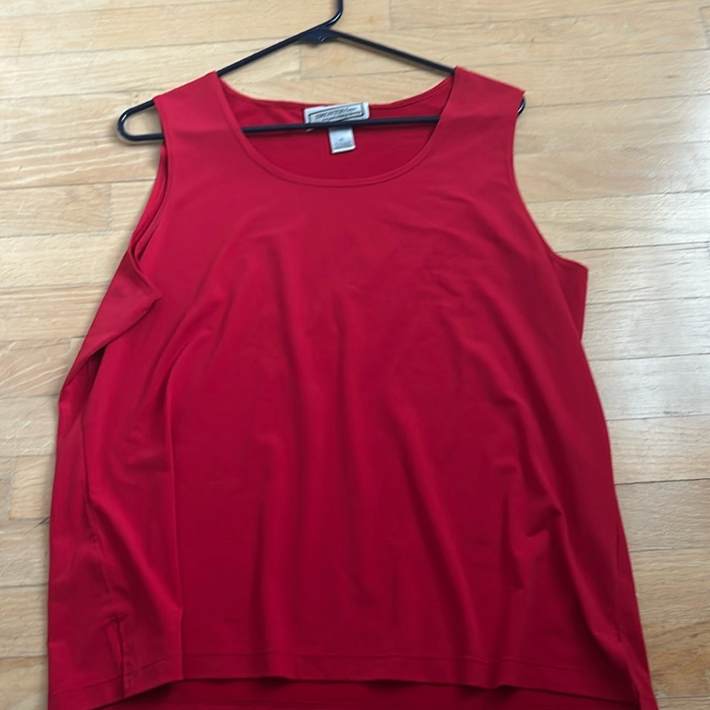Women’s tank top